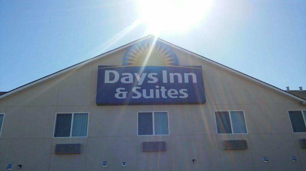 Days Inn & Suites By Wyndham El Dorado Exterior foto